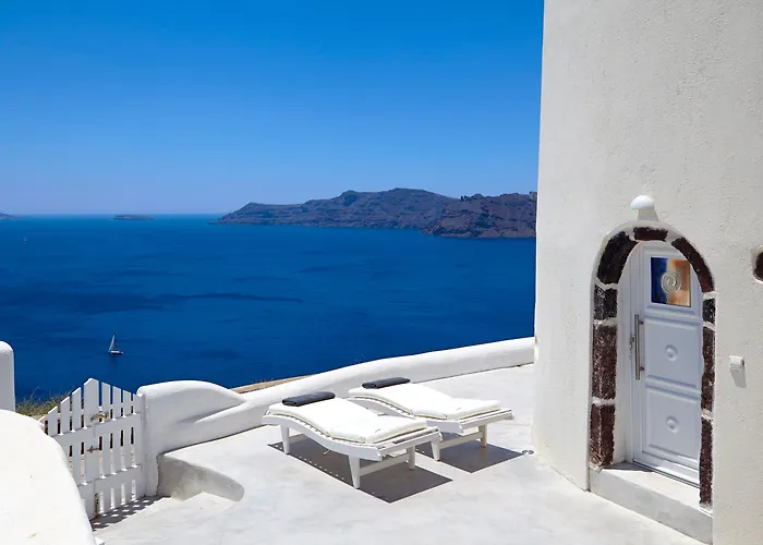 Amaya Selection Of Oia (Santorini)