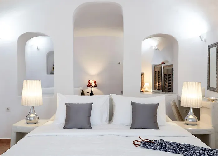 Amaya Selection Of Villa Oia (Santorini)
