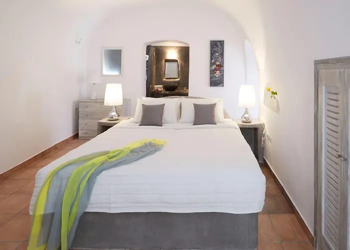 Amaya Selection Of Villa Oia (Santorini)