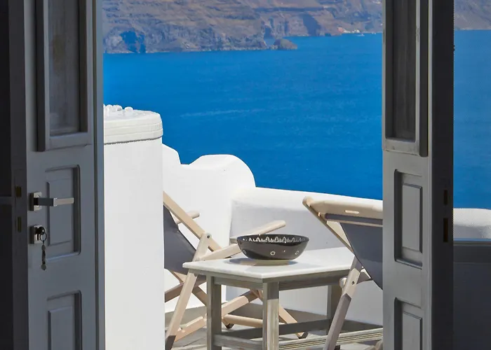 Amaya Selection Of Oia (Santorini)