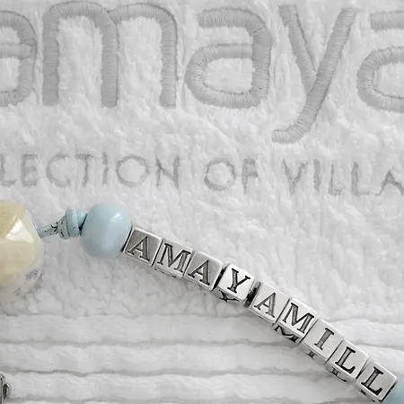 Amaya Selection Of * Oia