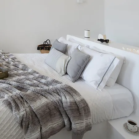 Amaya Selection Of Villa Oia (Santorini)