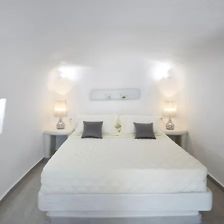 Amaya Selection Of Villa Oia (Santorini)