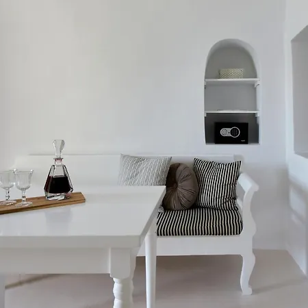 Amaya Selection Of * Oia (Santorini)