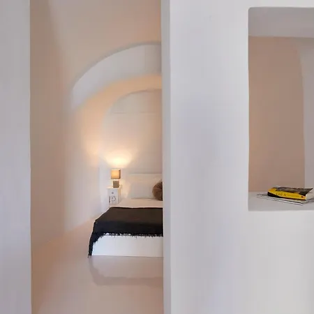 Amaya Selection Of Oia (Santorini)