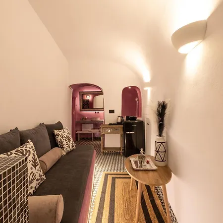 Amaya Selection Of Villa Oia (Santorini)